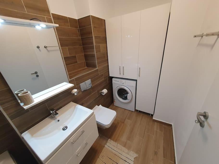 New Luxury Flat Near City Center Lägenhet Timişoara Exteriör bild